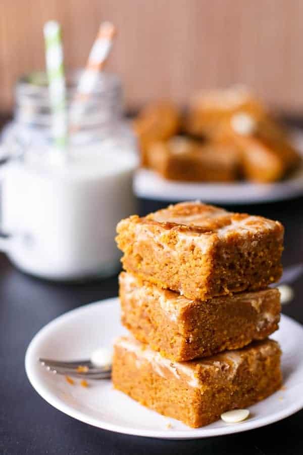 Swirled Pumpkin Cheesecake Bars: Creamy Layers & Cinnamon Crust